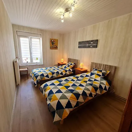 Chaleureux Sur Ferme En Activite Pres De Nancy, Ideal Balades Et Proche Commerces - Fr-1-584-181 Franconville (Meurthe-et-Moselle)