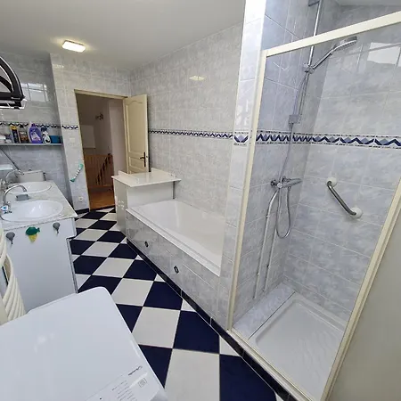 Nyaraló Chaleureux Sur Ferme En Activite Pres De Nancy, Ideal Balades Et Proche Commerces - Fr-1-584-181