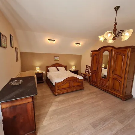 Chaleureux Sur Ferme En Activite Pres De Nancy, Ideal Balades Et Proche Commerces - Fr-1-584-181 *