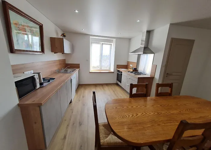 Chaleureux Sur Ferme En Activité Près De Nancy, Idéal Balades Et Proche Commerces - Fr-1-584-181