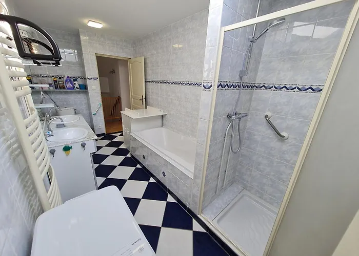 Hébergement de vacances Chaleureux Sur Ferme En Activité Près De Nancy, Idéal Balades Et Proche Commerces - Fr-1-584-181